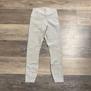 Alo Alosoft High-waist 7/8 Leggings in Athletic Heather Grey